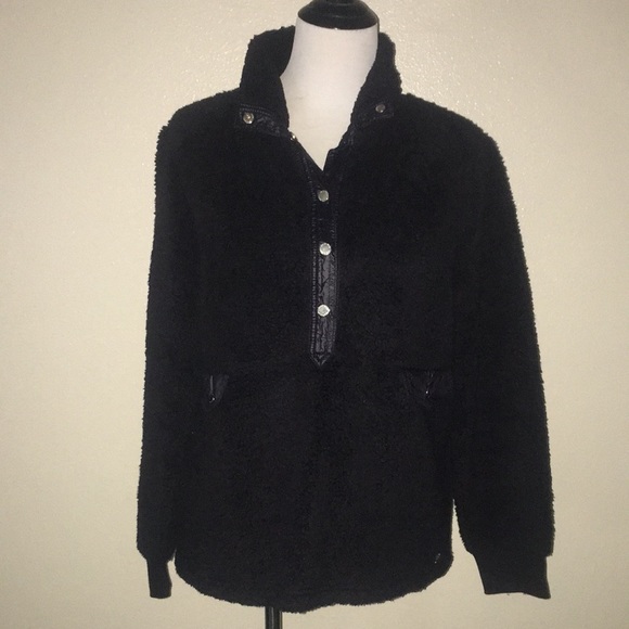 Black Calvin Klein pullover - Picture 2 of 4